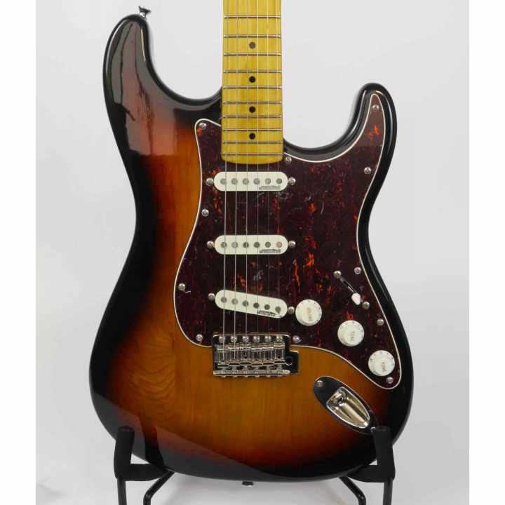 Vintage V6M ReIssued ~ Sunburst Vintage Strat