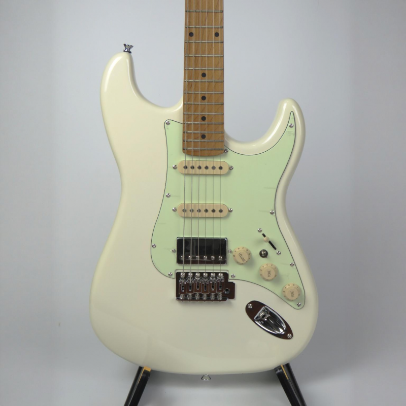 SQOE STRATOCASTER SEST600 WH ROASTED MAPLE Sqoe Strat