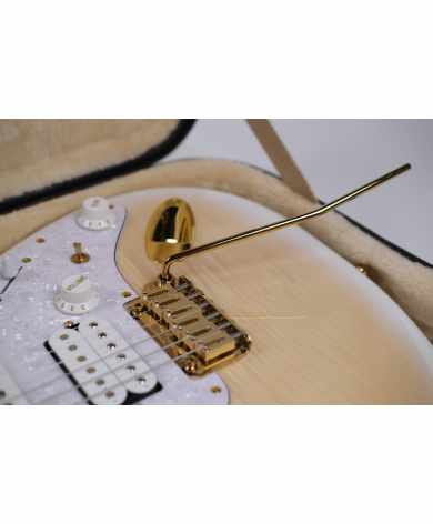 SQOE STRATOCASTER SEST900 alnico 5 HSS Flame maple Sqoe Strat
