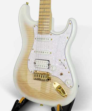SQOE STRATOCASTER SEST900 alnico 5 HSS Flame maple