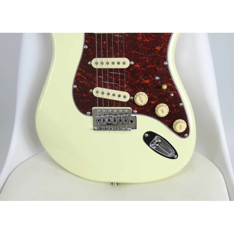 TAGIMA STRATOCASTER Strat TG-530 OWH