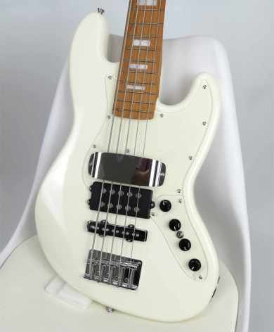 Sqoe Jazz Bass SJB658-WH ~ Preamp ~ 5 cuerdas - Lama Instruments