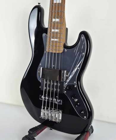 Sqoe Jazz Bass SJB658-BK ~ Preamp ~ 5 cuerdas - Lama Instruments