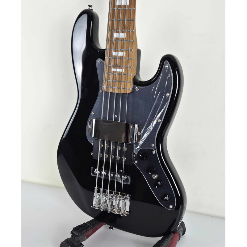 Sqoe Jazz Bass SJB658-BK ~ Preamp ~ 5 cuerdas - Lama Instruments