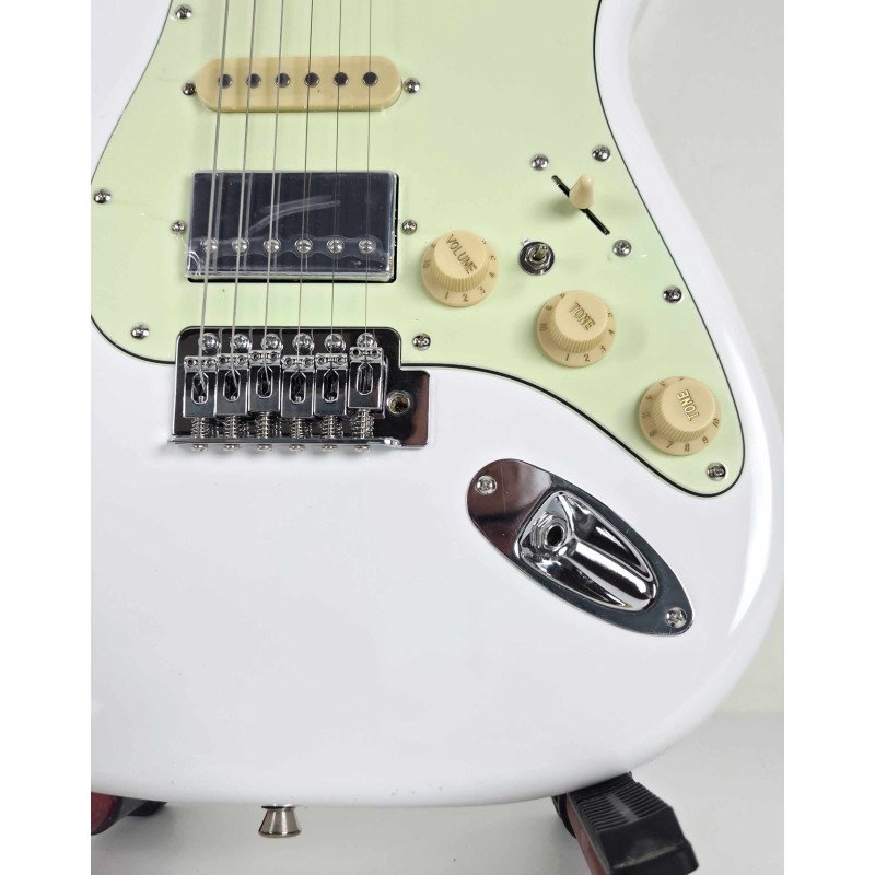 SQOE STRATOCASTER SEST600 WH ROASTED MAPLE