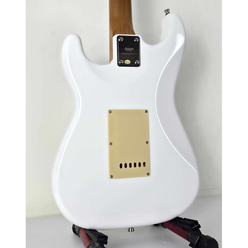 SQOE STRATOCASTER SEST600 WH ROASTED MAPLE