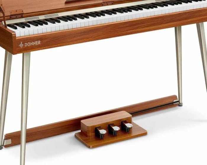 Pianos y teclados